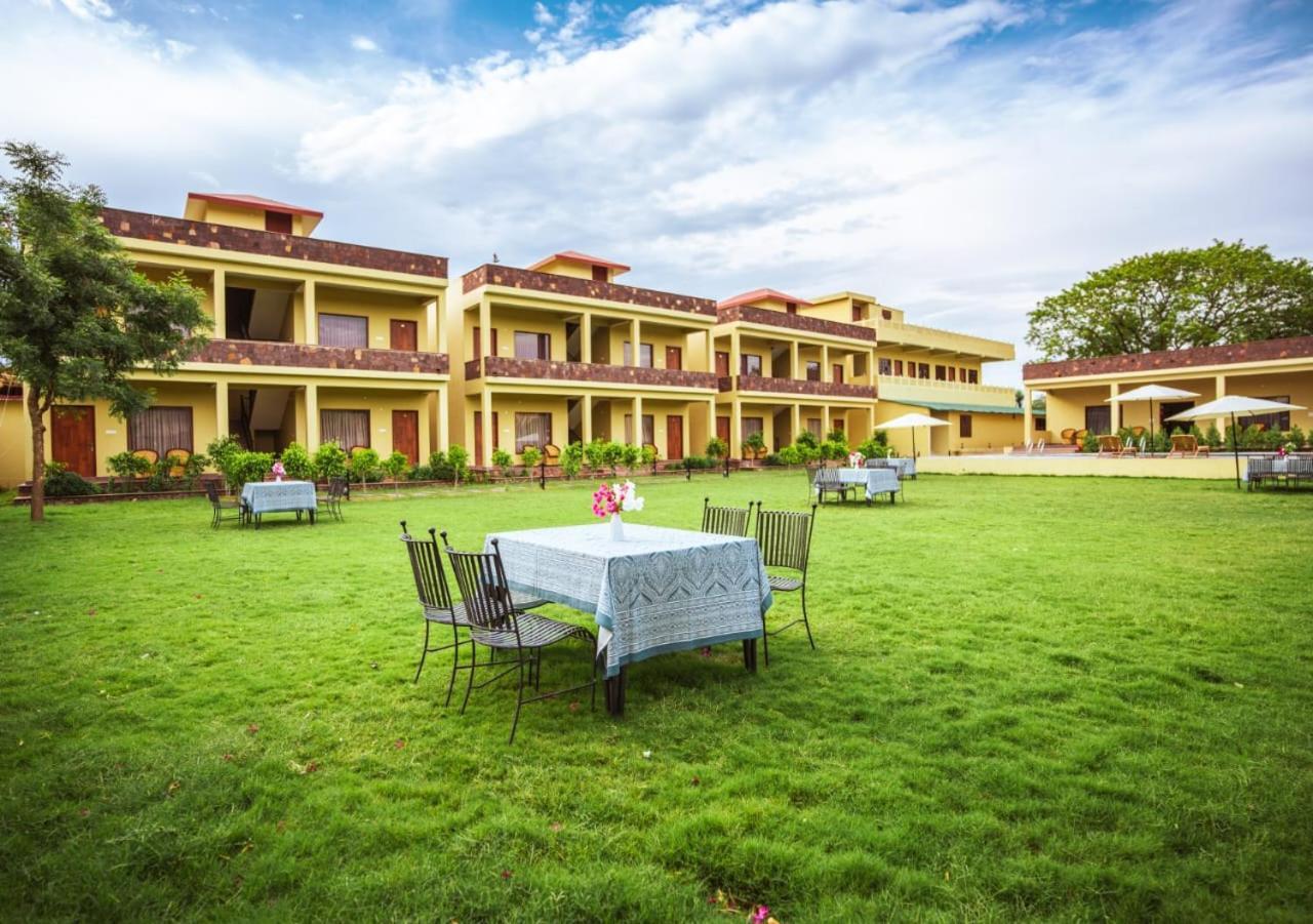 Rajbagh By Aaryam Hotel Saváj Madhopur Kültér fotó